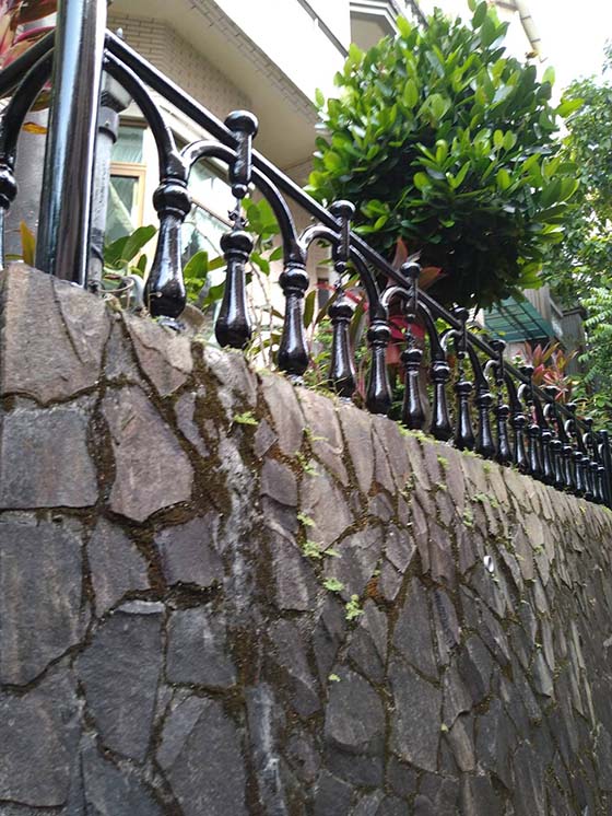 新北市汐止區忠三街瓏山林完工照